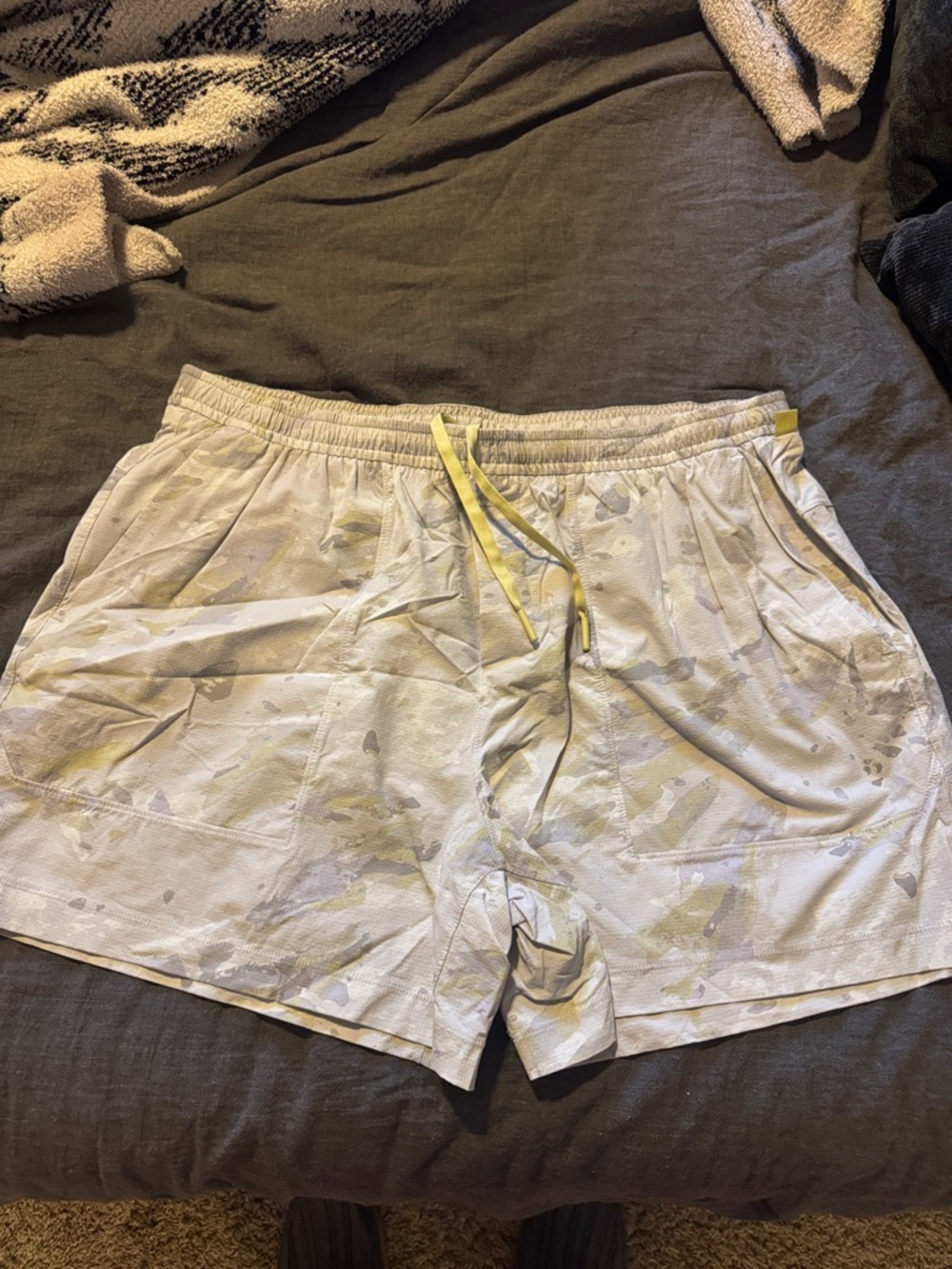 Men's Light Gray Camouflage Athletic Shorts with Yellow Drawstring